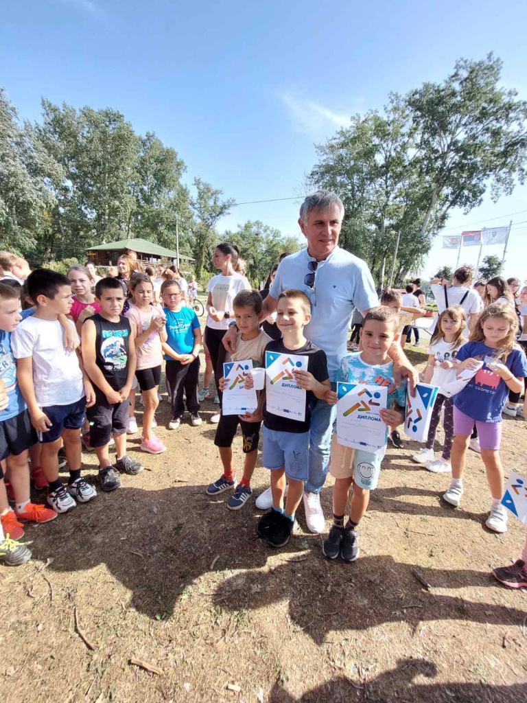 IMG-eedd1228da1eadefdfca9fe24dea88c7-V.jpg IMG-eedd1228da1eadefdfca9fe24dea88c7-V.jpg